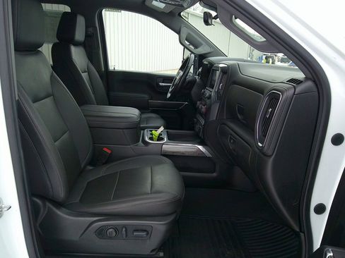 Used 2023 Chevrolet Silverado 3500 LTZ w/ LTZ Convenience Package image 10