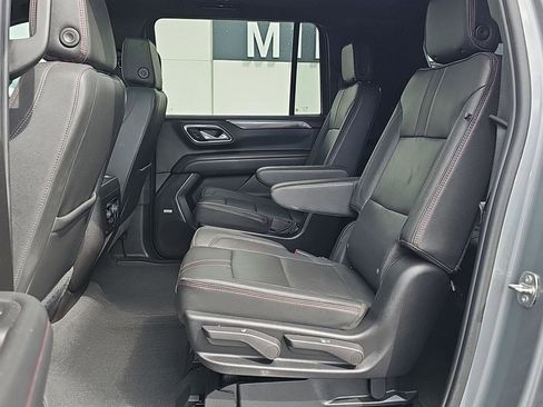 Used 2024 Chevrolet Suburban RST w/ Luxury Package AWD/4WD image 18