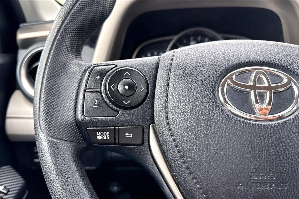 Used 2013 Toyota RAV4 LE FWD image 20