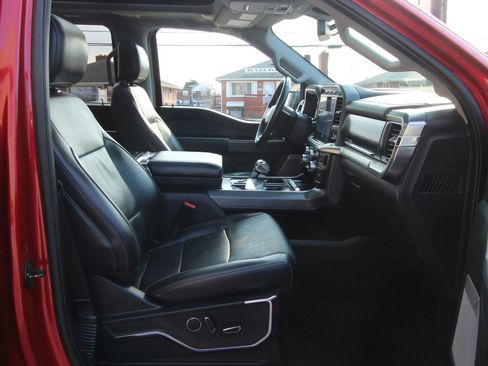 Used 2021 Ford F150 Lariat image 10