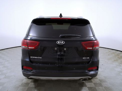 Used 2019 Kia Sorento EX FWD image 9