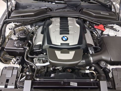 Used 2006 BMW 650i Coupe RWD image 32