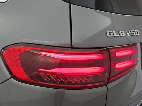 New 2026 Mercedes-Benz GLB 250 image 35