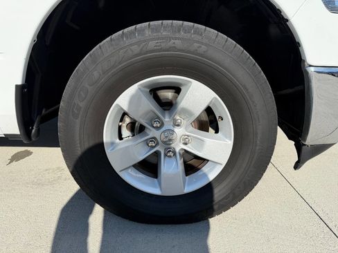 Used 2019 RAM 1500 Classic SLT image 20