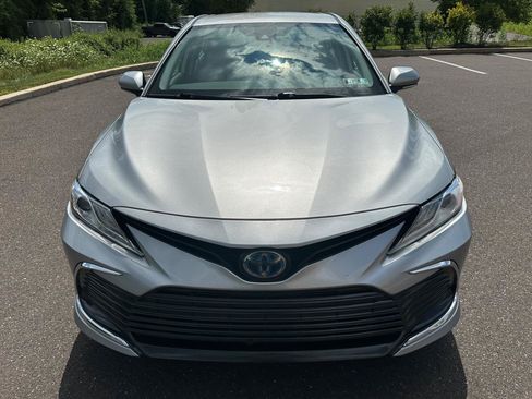 Used 2021 Toyota Camry XLE FWD image 2