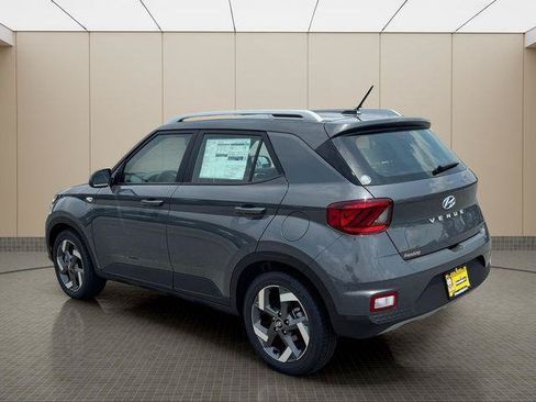 New 2026 Hyundai Venue SEL FWD image 4
