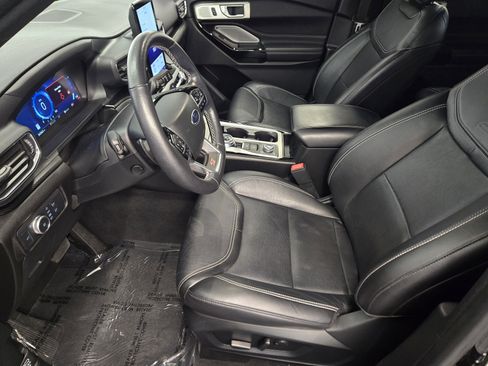 Certified 2022 Ford Explorer ST w/ Equipment Group 401A image 12