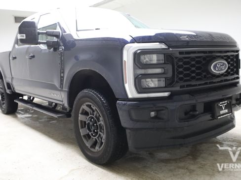 Used 2024 Ford F250 Lariat w/ Sport Appearance Package AWD/4WD image 6