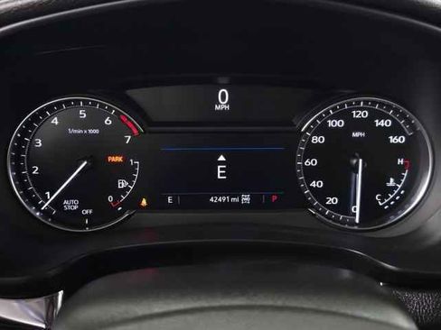 Used 2023 Cadillac XT4 Luxury w/ Cold Weather Package image 20