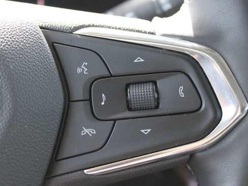 Used 2025 Chevrolet TrailBlazer LT w/ Convenience Package FWD image 38