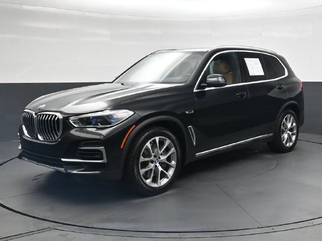 Used 2022 BMW X5 xDrive45e w/ Executive Package AWD/4WD image 10