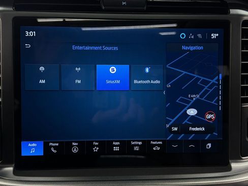 Used 2025 Ford F150 Lariat AWD/4WD image 29
