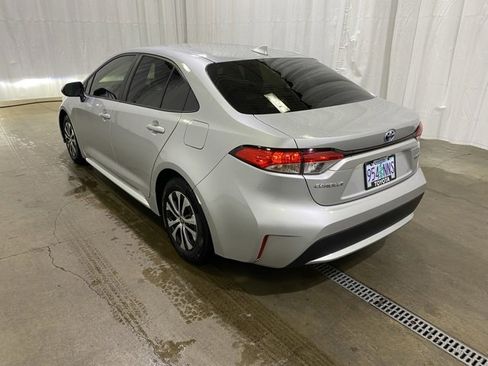 Certified 2022 Toyota Corolla LE image 6