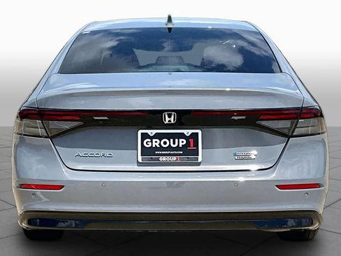 Used 2025 Honda Accord Touring image 5