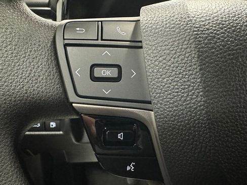 Used 2025 Toyota Camry LE image 19