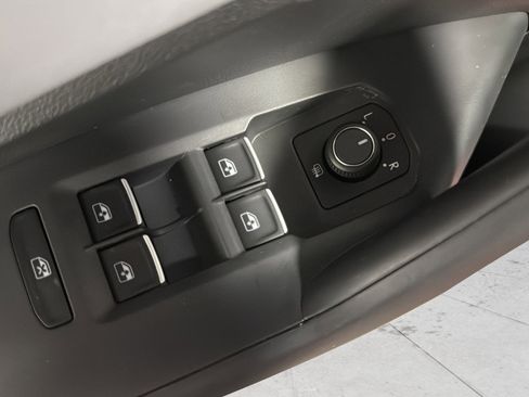 New 2026 Volkswagen Jetta SE image 17