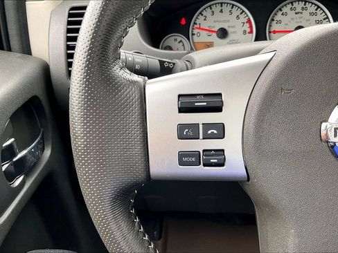 Used 2020 Nissan Frontier PRO-4X w/ Pro-4x Utility Package AWD/4WD image 14