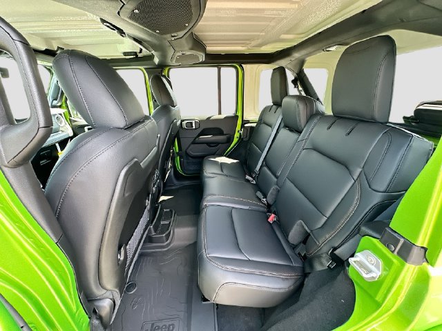 New 2026 Jeep Wrangler Unlimited Sahara AWD/4WD image 18