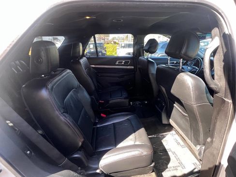 Used 2016 Ford Explorer Sport image 12