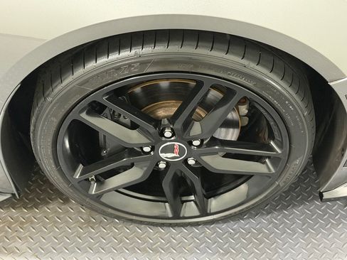Used 2015 Chevrolet Corvette Stingray Coupe w/ 2LT Preferred Equipment Group RWD image 17