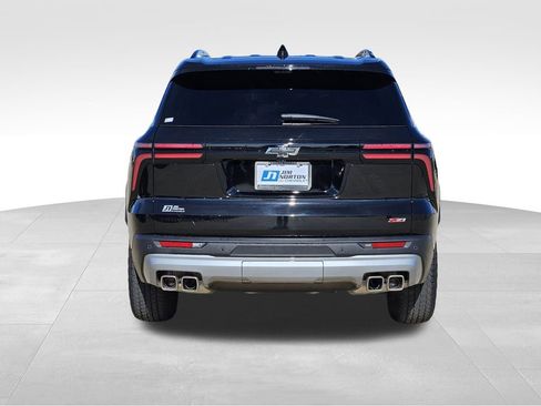 Used 2025 Chevrolet Traverse Z71 w/ Enhanced Driving Package image 8