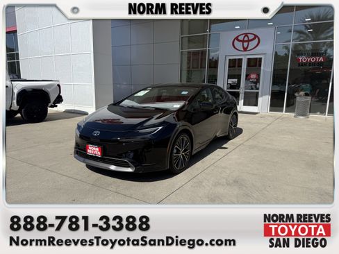 Certified 2026 Toyota Prius XLE image 1