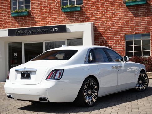 New 2026 Rolls-Royce Ghost image 2