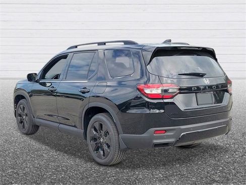 New 2026 Honda Pilot Black Edition image 3