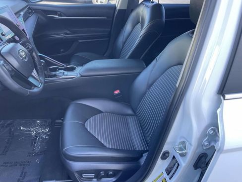 Used 2024 Toyota Camry SE image 28