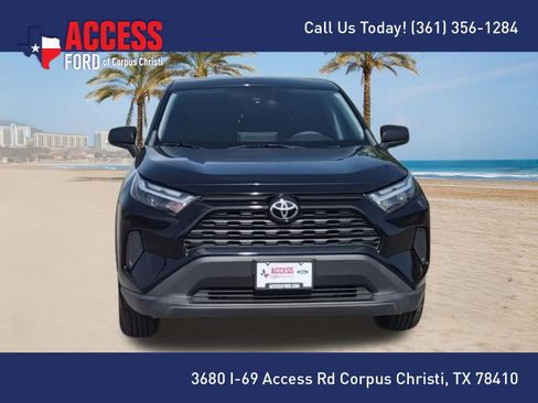 Used 2023 Toyota RAV4 LE FWD image 3