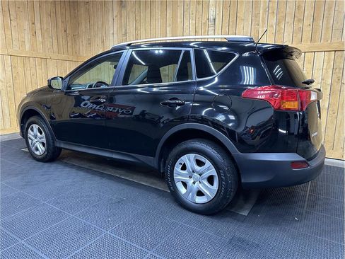 Used 2013 Toyota RAV4 LE image 11