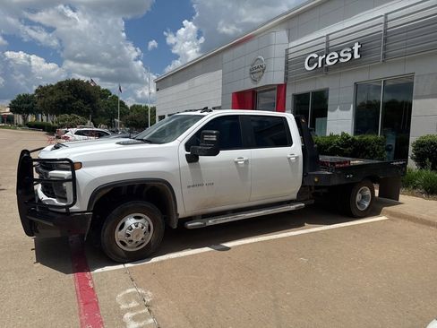 Used 2024 Chevrolet Silverado 3500 LT w/ Convenience Package AWD/4WD image 1