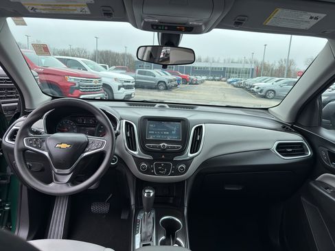Used 2018 Chevrolet Equinox LS image 27
