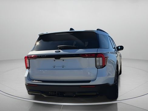 New 2026 Ford Explorer ST-Line w/ ST-Line Street Pack image 28