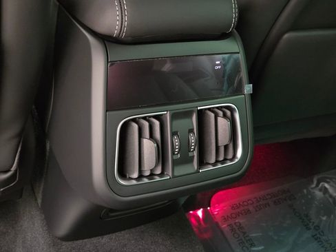 New 2025 Maserati Grecale Modena image 20