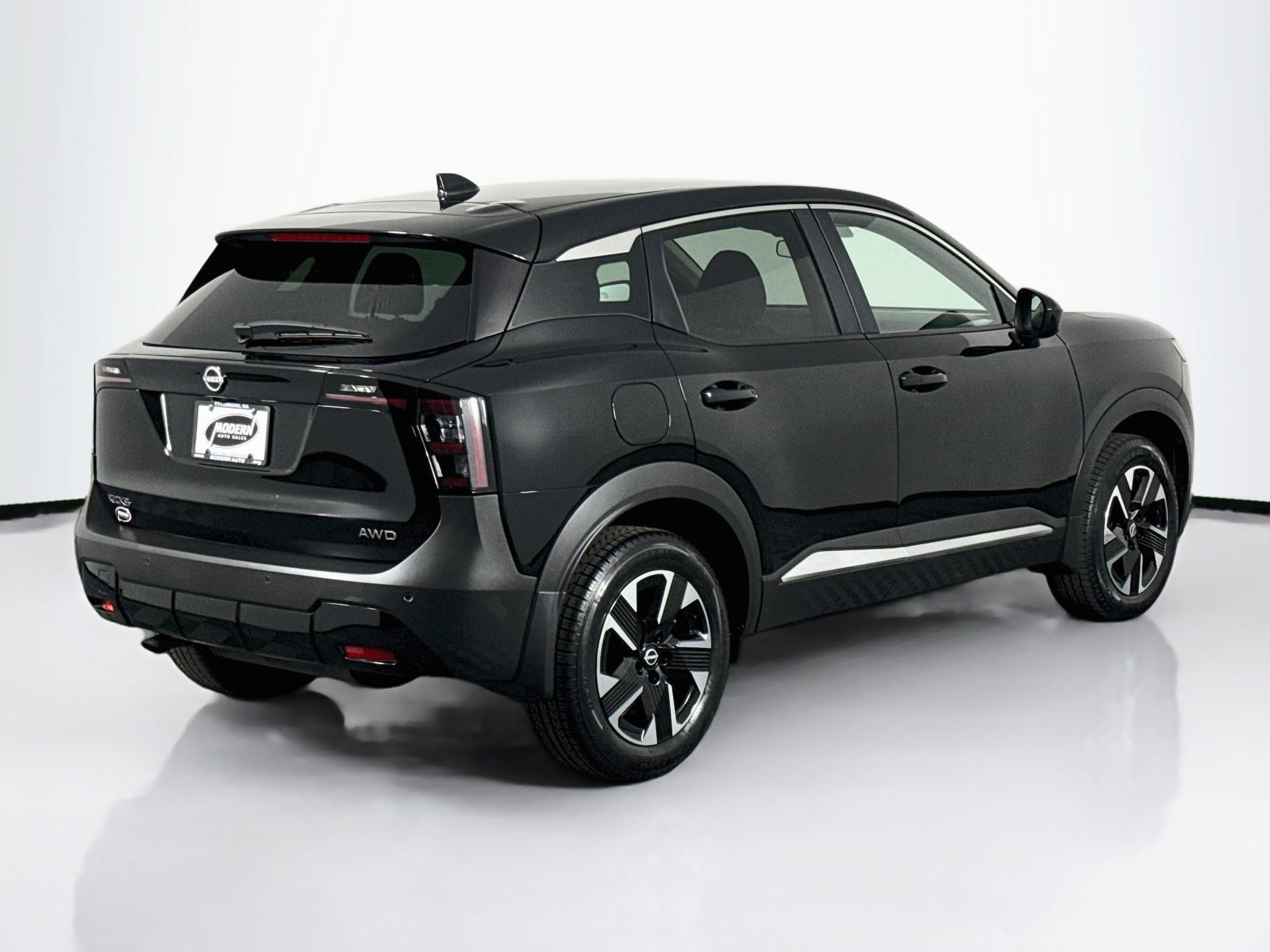Used 2025 Nissan Kicks SV AWD/4WD image 15
