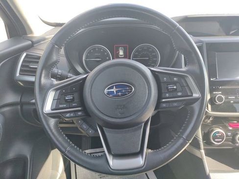 Used 2022 Subaru Forester Premium image 12