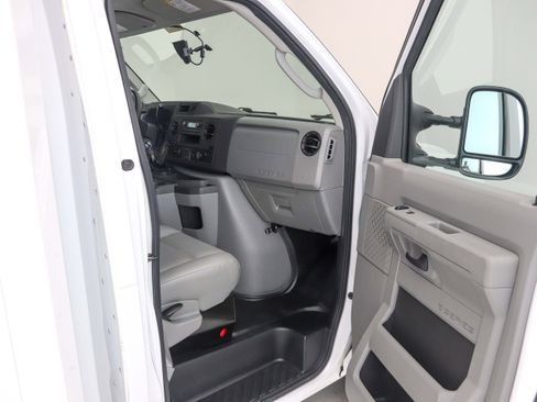 Used 2023 Ford E-350 and Econoline 350 Super Duty w/ Power Windows & Locks Group RWD image 14