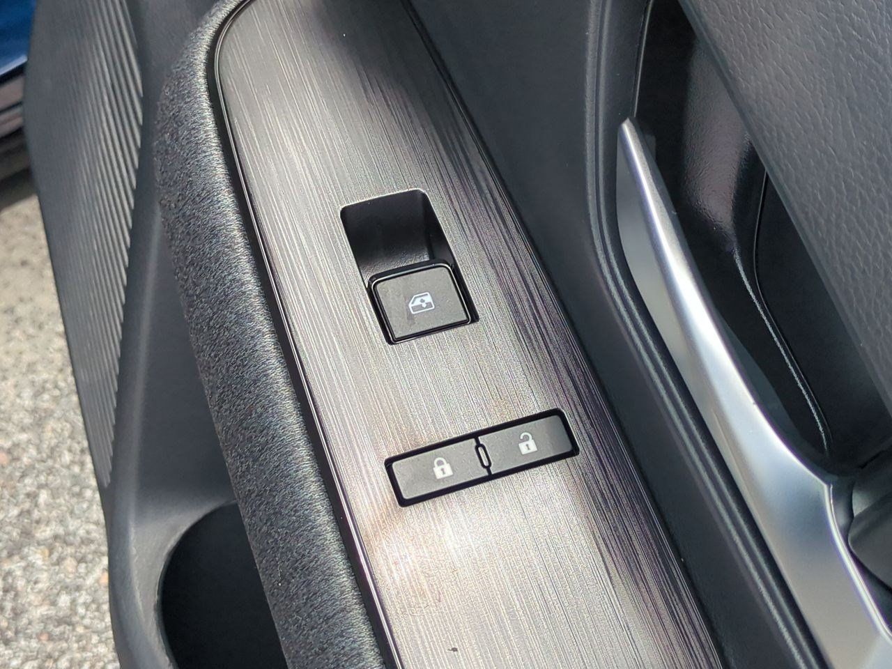 New 2026 Nissan Kicks SV w/ SV Premium Package FWD image 38