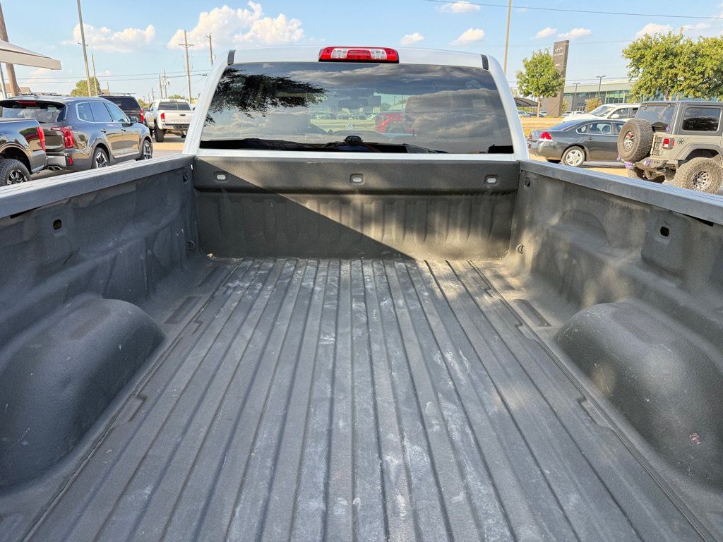 Used 2016 GMC Sierra 2500 4x4 Crew Cab w/ Sierra Convenience Package image 9
