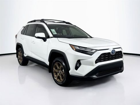 Certified 2023 Toyota RAV4 AWD Hybrid image 9