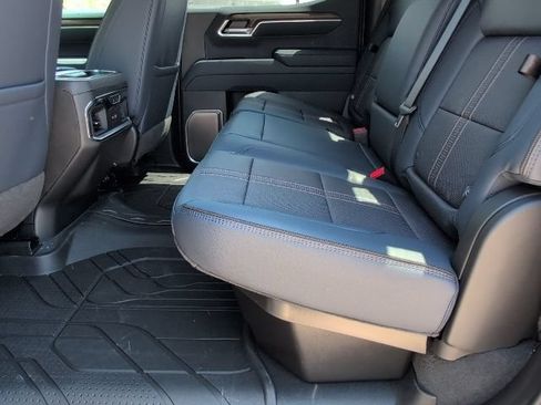 New 2026 Chevrolet Silverado 1500 High Country AWD/4WD image 7