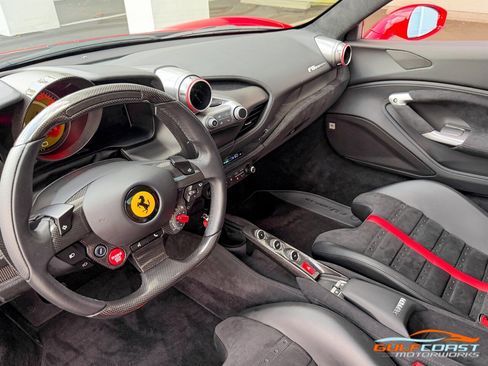 Used 2021 Ferrari F8 Tributo image 14