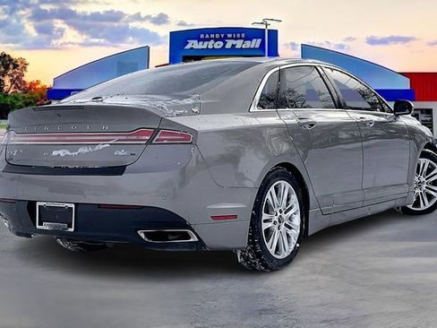 Used 2016 Lincoln MKZ image 14