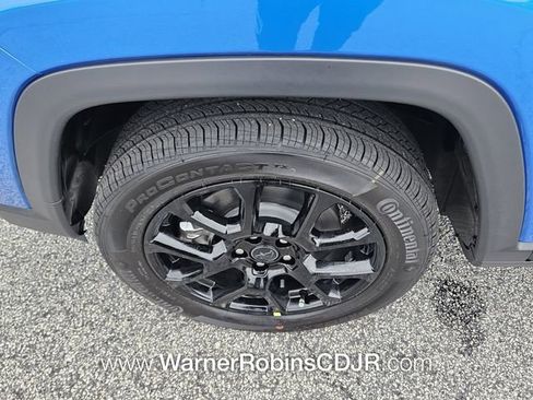 New 2026 Jeep Compass Latitude image 17