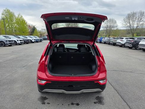 New 2026 Kia Niro Wind FWD image 9