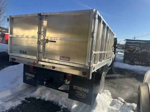 New 2025 Ford F550 4x4 Supercab Super Duty image 5