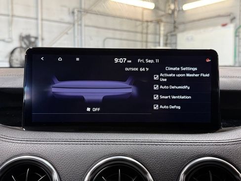 Used 2022 Kia Stinger GT-Line RWD image 14