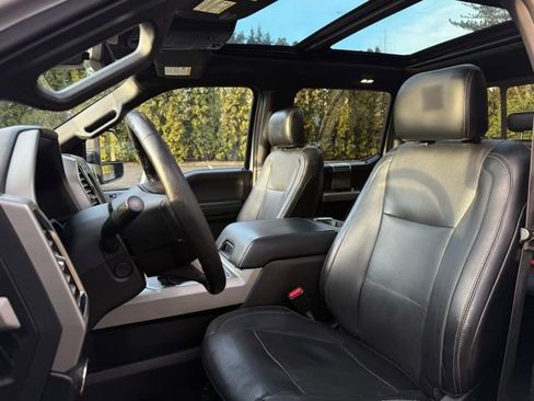 Used 2016 Ford F150 Lariat w/ Equipment Group 502A Luxury image 9