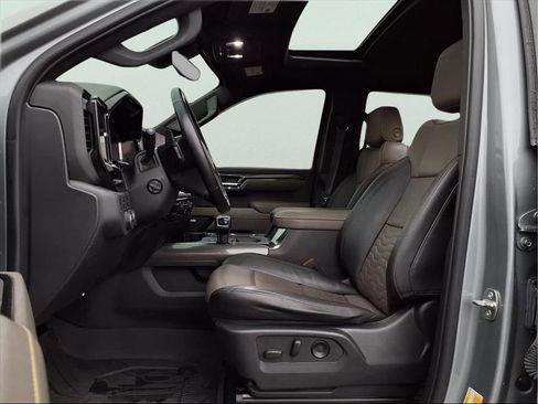 Used 2023 Chevrolet Silverado 1500 ZR2 w/ Technology Package image 26